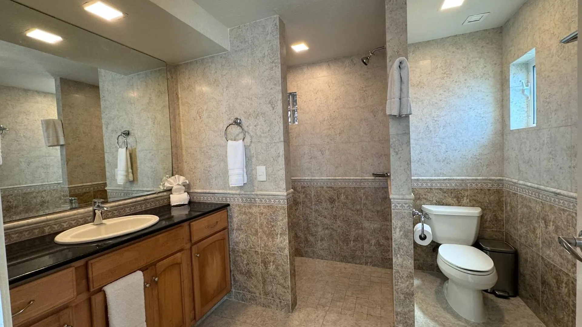 Apartment The Queen Of Cozumel - Urban Empire En-Suite City View - For Couples In Mind Mexico